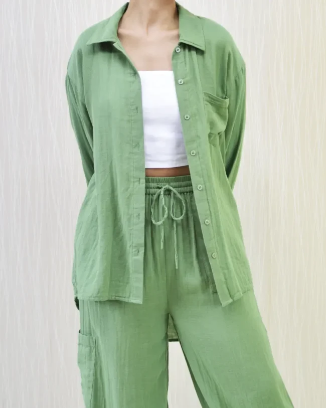 Blusa Camisera Básica Verde