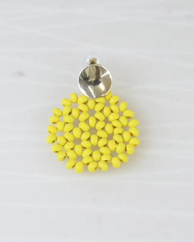 Arete Cuentas Madera Amarillo