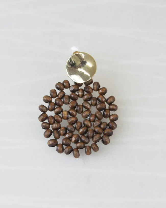 Arete Cuentas Madera Oscuro